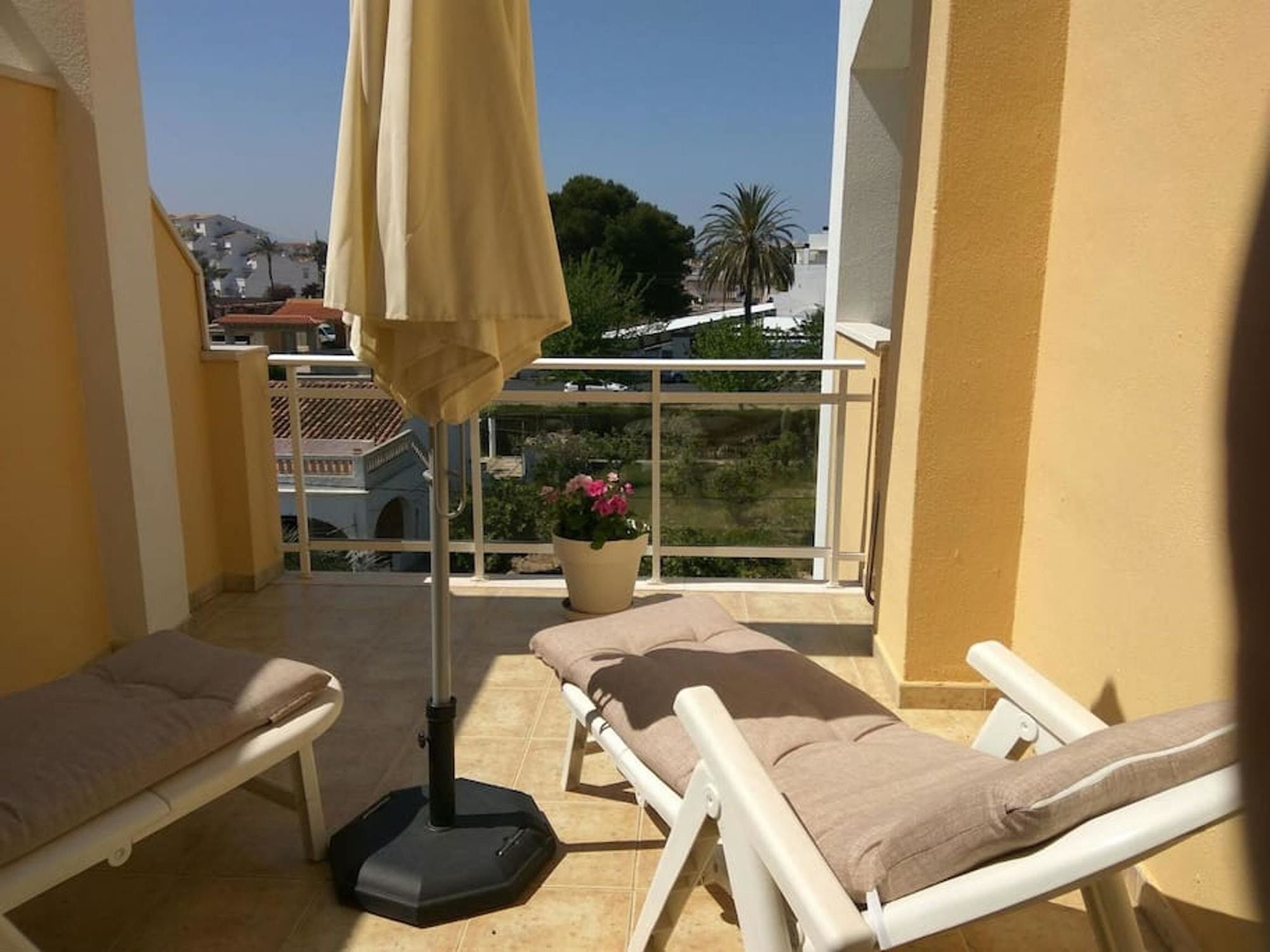 With 2 Bedrooms In Denia, With Wonderful Sea View, Pool Acce Dénia